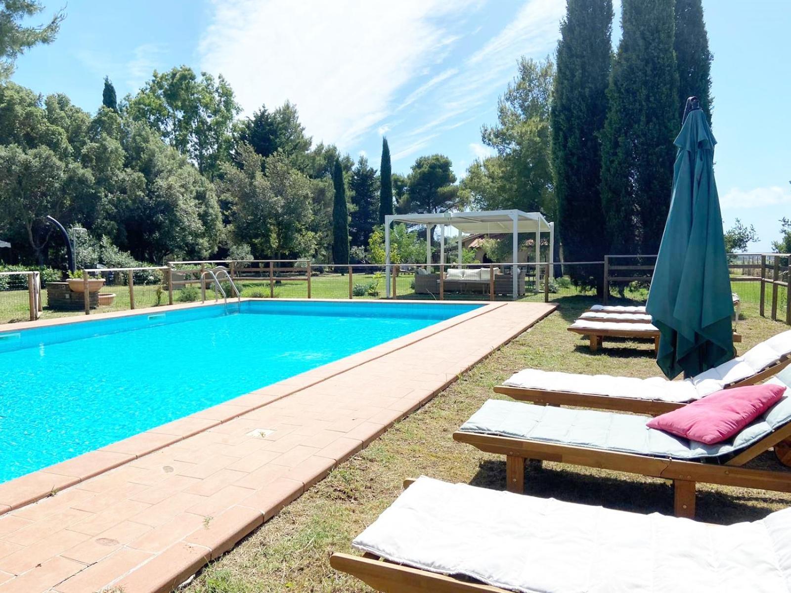 Relais Casale Il Poggetto - Oleandri By Zoom In Earth Apartment Cecina  Luaran gambar