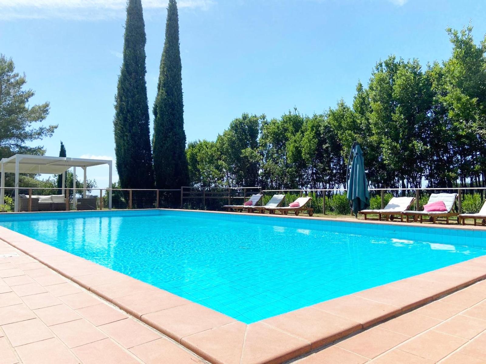 Relais Casale Il Poggetto - Oleandri By Zoom In Earth Apartment Cecina  Luaran gambar
