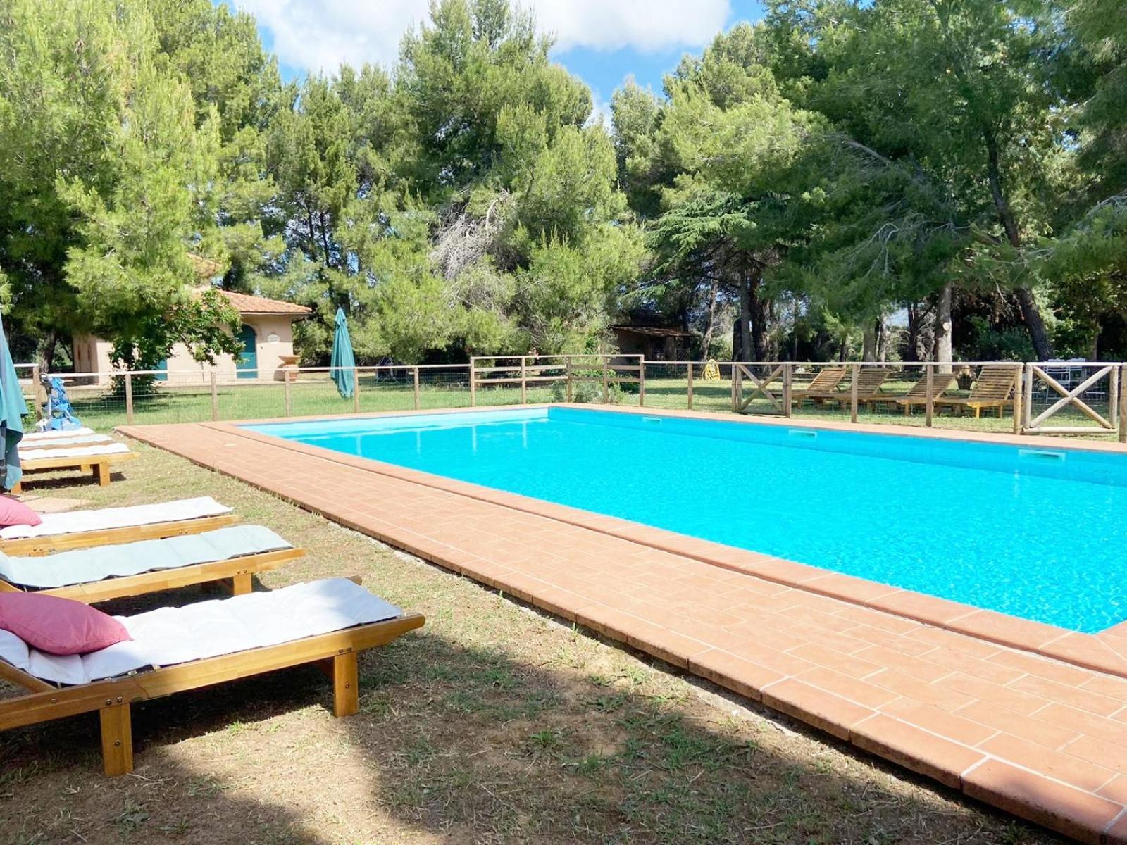 Relais Casale Il Poggetto - Oleandri By Zoom In Earth Apartment Cecina  Luaran gambar